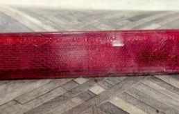 Отражатель (катафот) заднего бампера левый для Land Rover Range Rover Sport L494 2013-2017