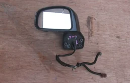 Зеркало боковое левое для Nissan Tiida 2012 года на фотографиях