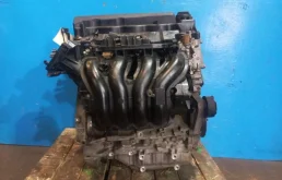 Двигатель без навесного для Honda Stream 2012 года на фотографиях