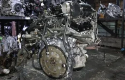 Двигатель без навесного для Nissan Pathfinder 2016 года на фотографиях