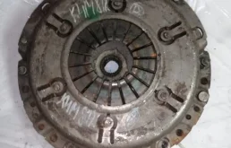 Двигатель без навесного для Renault Logan 2024 года на фотографиях