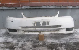 Бампер передний для Toyota Corolla E120/E130 Седан 2000-2007