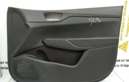 Уплотнитель передней правой двери для Hyundai Solaris 2018 года на фотографиях