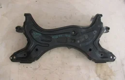 Подрамник двигателя для Toyota Corolla на фотографиях