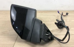 Зеркало боковое правое для Audi Q7 2020 года на фотографиях