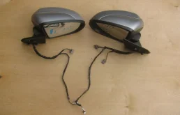 Накладка зеркала правого для Nissan Qashqai 2010 года на фотографиях