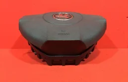 Подушка безопасности водителя для Opel Astra 2015 года на фотографиях