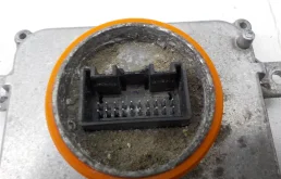 Блок розжига ксенона для Volkswagen Touareg на фотографиях