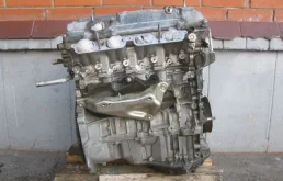 Блок цилиндров ДВС (без ГБЦ) для Toyota RAV4 2005 года на фотографиях