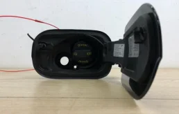 Лючок топливного бака для Audi Q7 на фотографиях