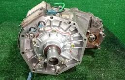 Раздатка для Toyota Land Cruiser Prado 2005 года на фотографиях