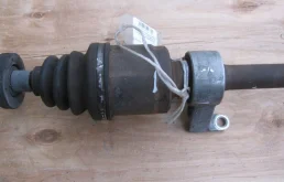 Привод передний правый для Honda Accord 2005 года на фотографиях