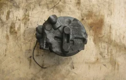 Компрессор кондиционера для BMW X3 2003 года на фотографиях