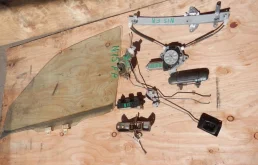 Стеклоподъемник передний правый для Nissan Almera Classic на фотографиях