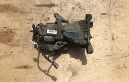 Редуктор переднего моста для Kia Sorento 2009 года на фотографиях