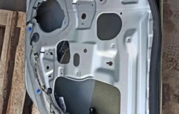 Двери для Opel Insignia 2016 года на фотографиях