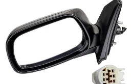 Стекла и зеркала для Toyota Corolla 2006 года на фотографиях