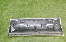 Молдинг двери задний правый для Volkswagen Tiguan 2022 года на фотографиях