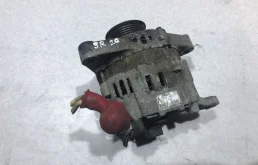 Генератор для Nissan X-Trail 2001 года на фотографиях