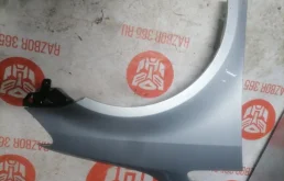 Крылья для Volkswagen Touran 2015 года на фотографиях