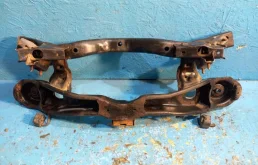 Задний подрамник для Mazda CX 7 на фотографиях