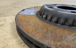 Тормозные колодки задние для Mercedes-Benz E class на фотографиях