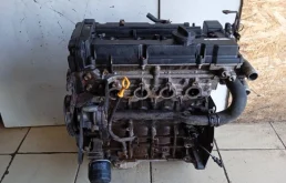 Двигатель для Hyundai Matrix 2006 года на фотографиях