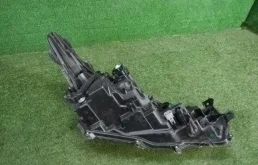 Фары для Toyota Corolla 2023 года на фотографиях