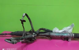 Рулевая рейка для Audi Q5 2008 года на фотографиях