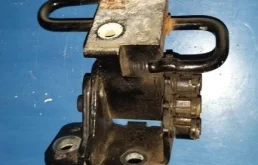 Петля двери задняя левая нижняя для Audi Q7 на фотографиях