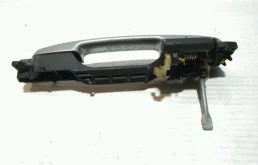 Ручка двери передняя правая внешняя для Toyota Corolla на фотографиях