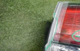 Фонарь внутренний правый для Toyota Highlander на фотографиях