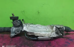 Рулевая рейка для Volkswagen Jetta 2008 года на фотографиях