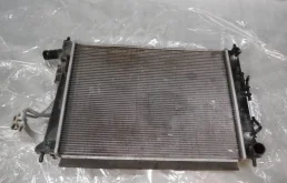 Радиатор охлаждения ДВС для Hyundai Creta на фотографиях