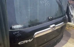 Крышка багажника для Honda CR-V 2014 года на фотографиях