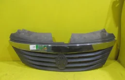 Решетка радиатора (8200752748) для Renault Logan 2005-2015 (LS)