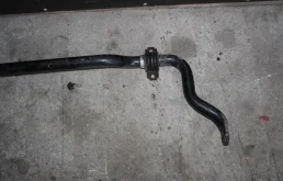 Стабилизатор поперечной устойчивости передний для Infiniti M на фотографиях