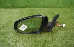 Зеркало боковое левое для Toyota RAV4 2015 года на фотографиях