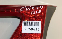 Фонарь внутренний правый для Honda Civic 2014 года на фотографиях