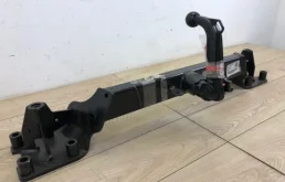 Фаркоп для Volkswagen Touareg 2024 года на фотографиях