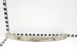 Усилитель бампера передний верхний для Mercedes-Benz GL class на фотографиях