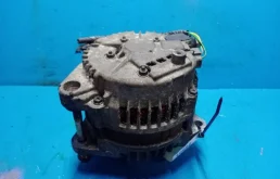 Генератор для Nissan X-Trail 2001 года на фотографиях