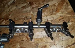 Топливная рампа для Peugeot 308 T9 Хэтчбек 2014-2021