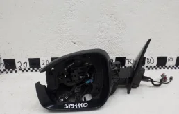 Стекла и зеркала для Land Rover Range Rover 2011 года на фотографиях