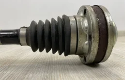 Привод передний левый для Volkswagen Tiguan 2007 года на фотографиях