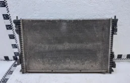 Радиатор охлаждения ДВС для Ford Explorer на фотографиях