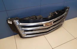 Решетка радиатора для Cadillac Escalade на фотографиях