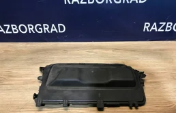 Пластиковая крышка двигателя для Ford Kuga 2008 года на фотографиях