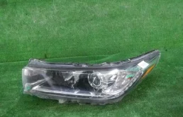 Фары для Toyota Highlander 2018 года на фотографиях