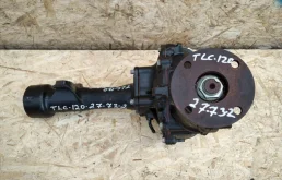 Редуктор переднего моста для Toyota Land Cruiser Prado 2004 года на фотографиях